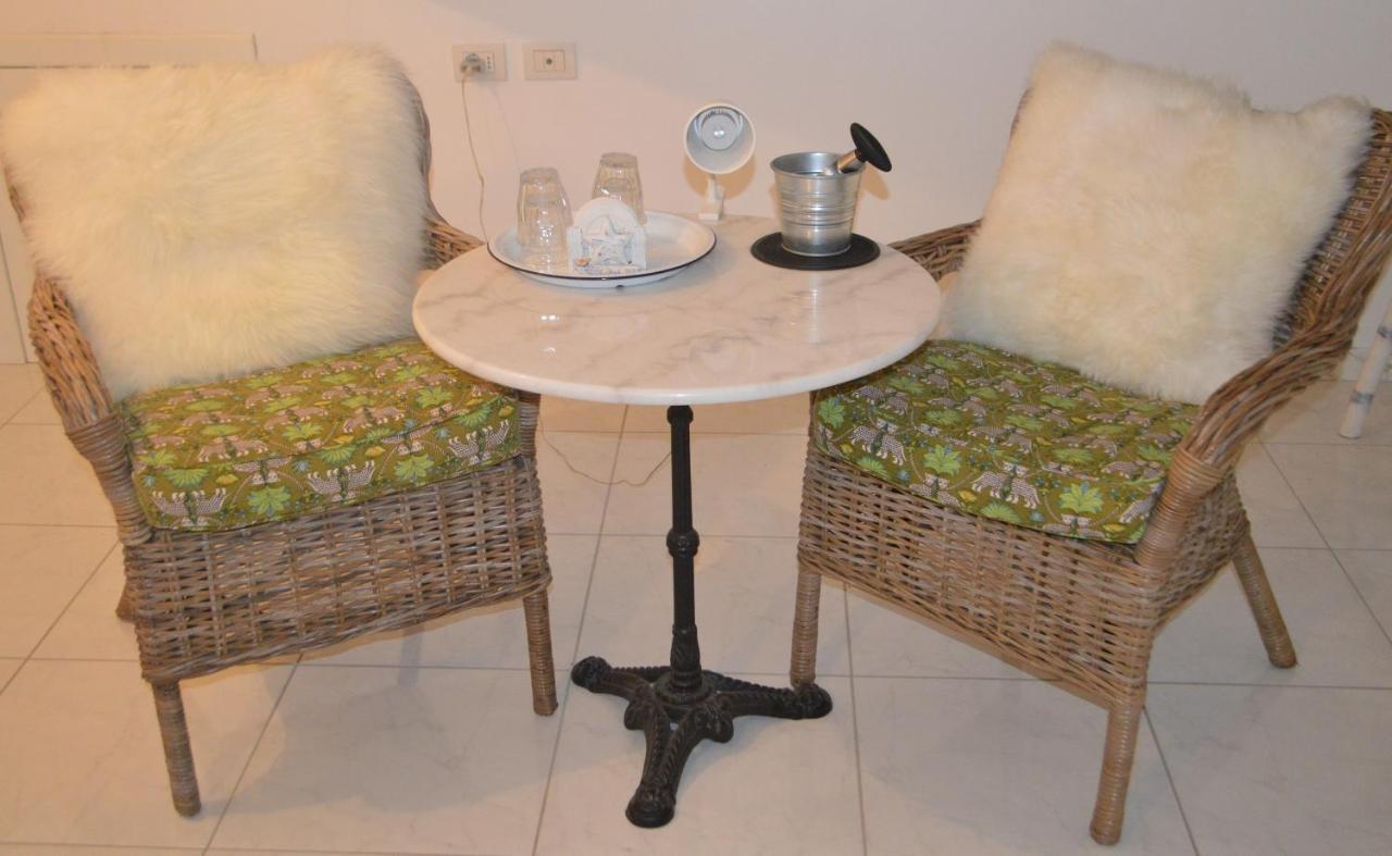 Bed & Breakfast Villa Lavanda Noci Exterior photo