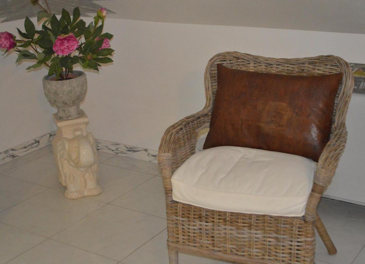 Bed & Breakfast Villa Lavanda Noci Exterior photo